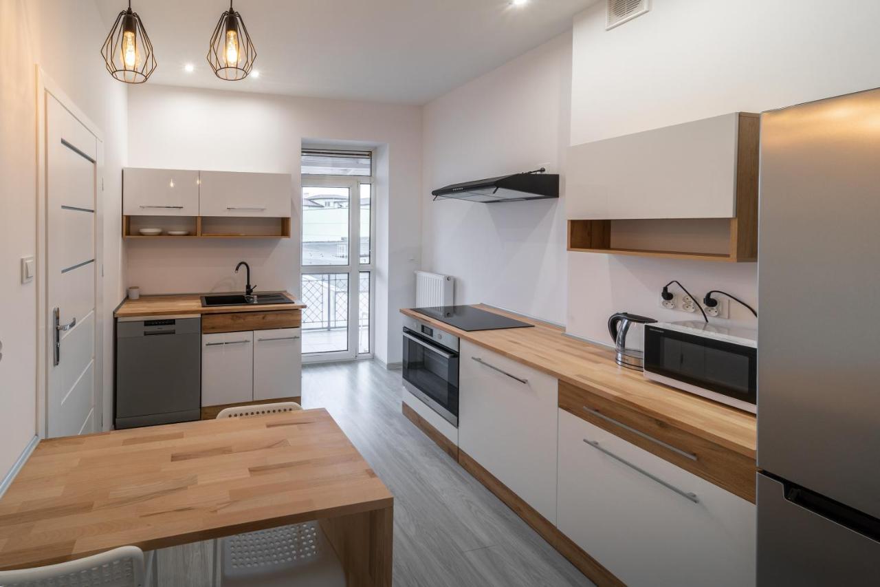 Around The World Vision Apartment - Centrum Opole Bagian luar foto
